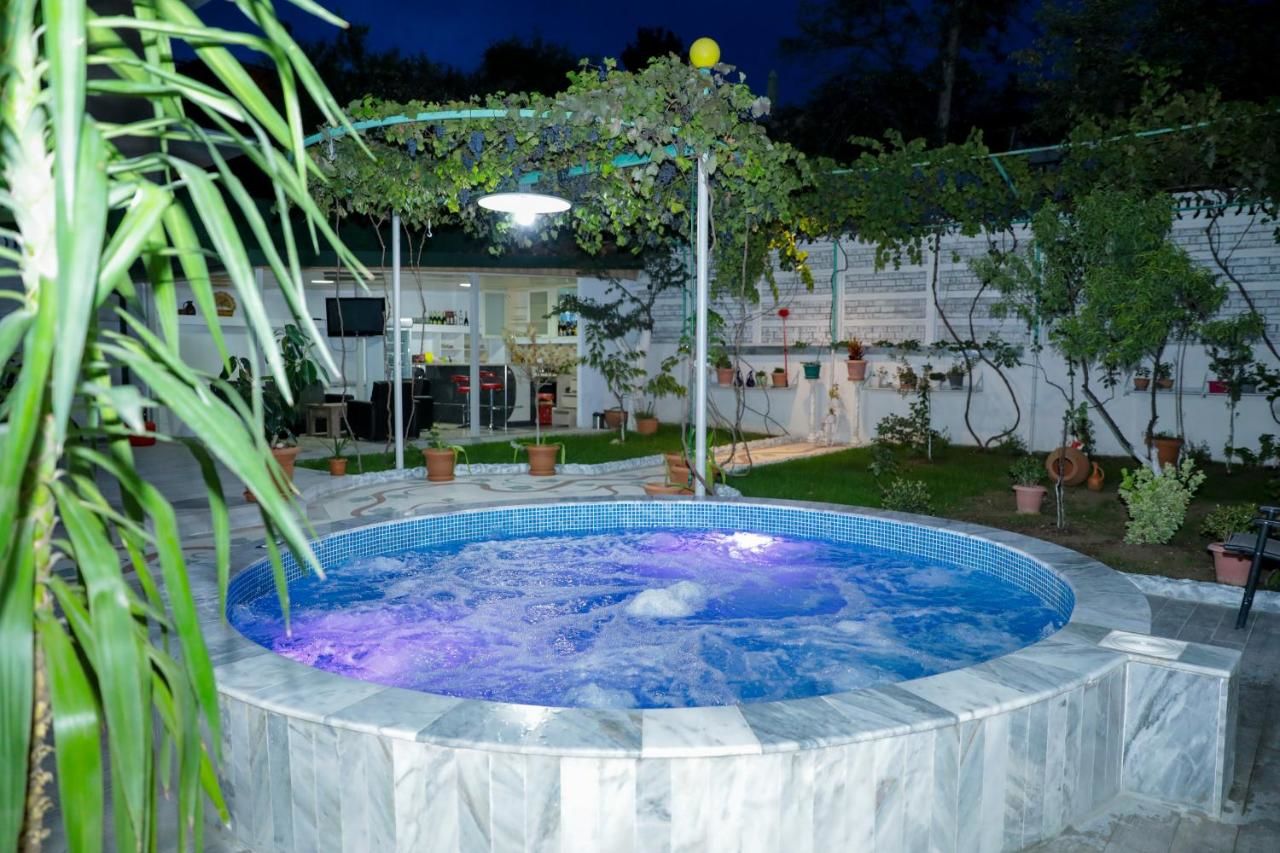 Отель Hotel DELUXE 55 Тбилиси-4