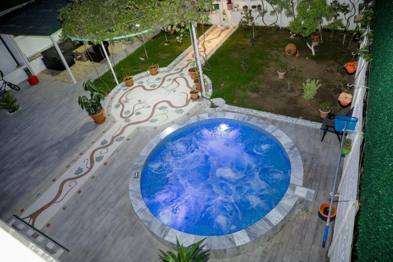 Отель Hotel DELUXE 55 Тбилиси-37