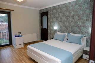 Отель Hotel DELUXE 55 Тбилиси Двухместный номер Делюкс с 1 кроватью и ванной-6