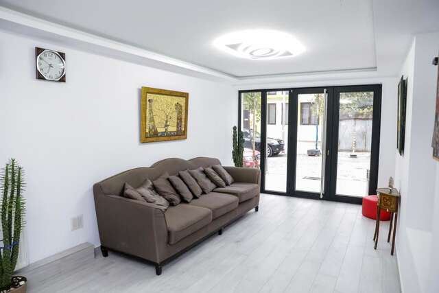 Отель Hotel DELUXE 55 Тбилиси-8